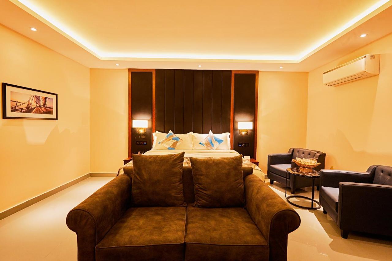 The Yacht Hotel Sea Front Lekki Phase 1 Lagos Exterior foto